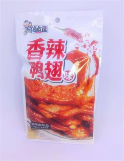 Снек соевый QIAO PI DOU вкус ОСТРЫЕ УТИНЫЕ КРЫЛЫШКИ 38 гр. 20 шт. уп. (1430) 02907